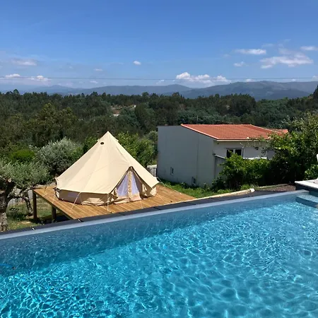 Semesterbostad Vale Coelhos *