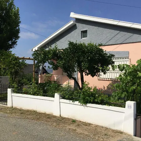 Semesterbostad Vale Coelhos *