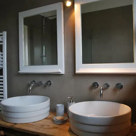 Semesterbostad Vale Coelhos Sarnadela